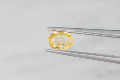 Ceylon Golden Sapphire Oval Cut 0.47ct