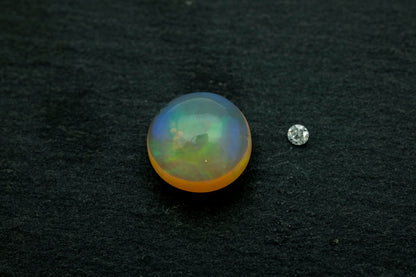 Ethiopian Opal Round Cabochon 4.21ct