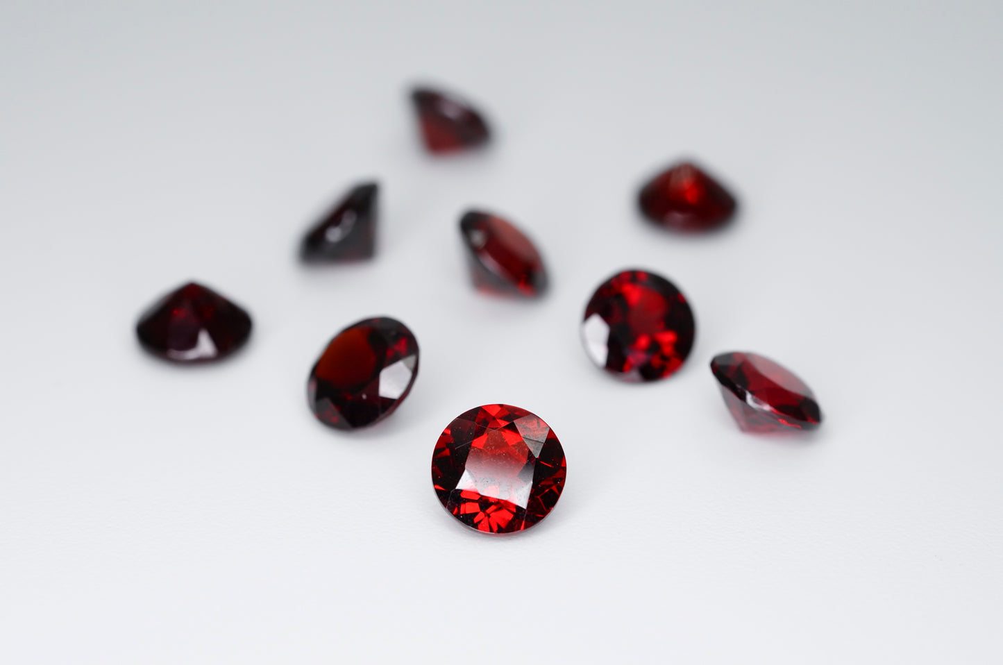 6mm Round Cut Natural Garnet Calibrated A+