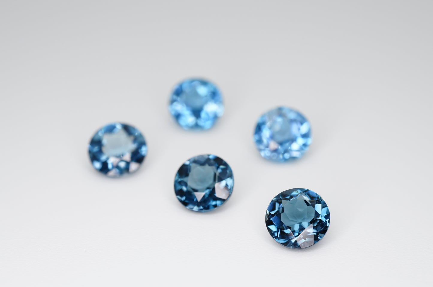 7mm Round Cut Natural London Blue Topaz Calibrated A+