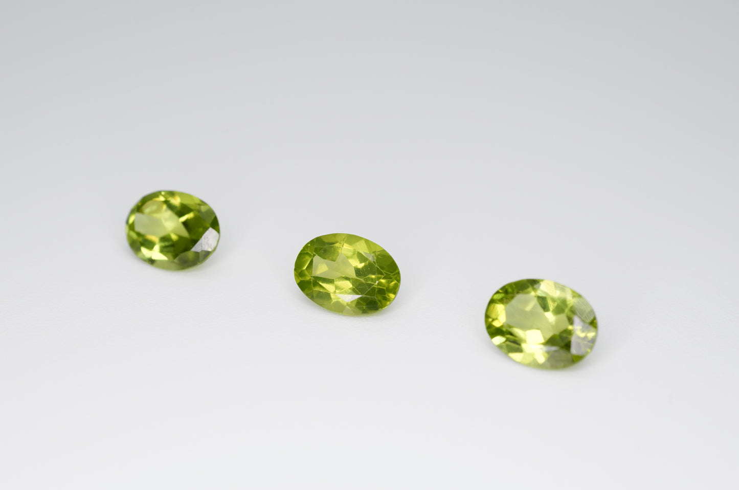 8 x 6mm Oval Cut Natural Peridot Calibrated A+