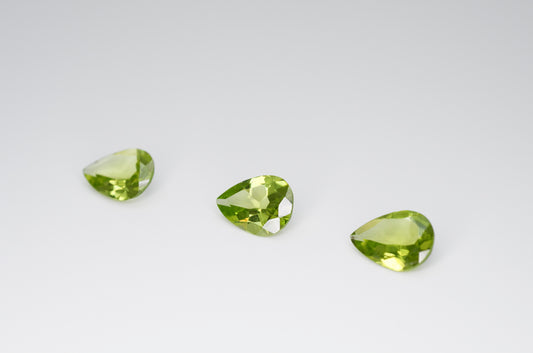 8 x 6mm Pear Cut Natural Peridot Calibrated A+